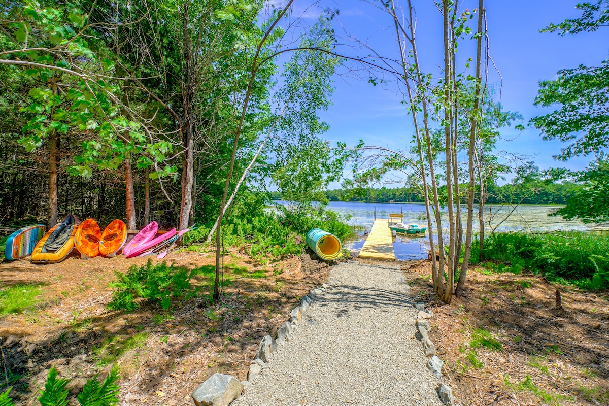 Kayaks at the lake